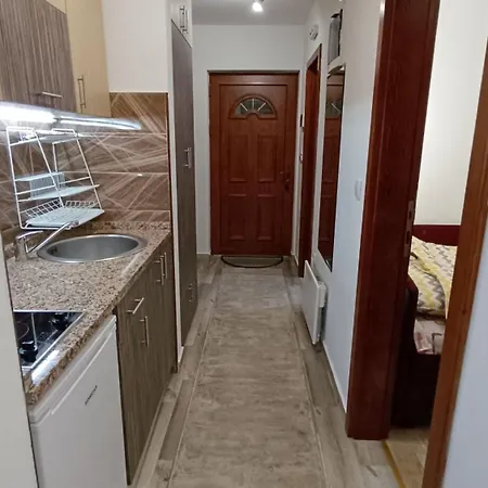 Suri Centar *